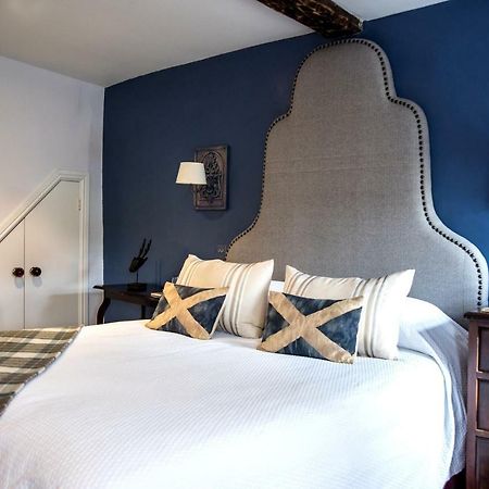 ストラットフォード＝アポン＝エイボン The Bell, Alderminster Bed & Breakfast エクステリア 写真
