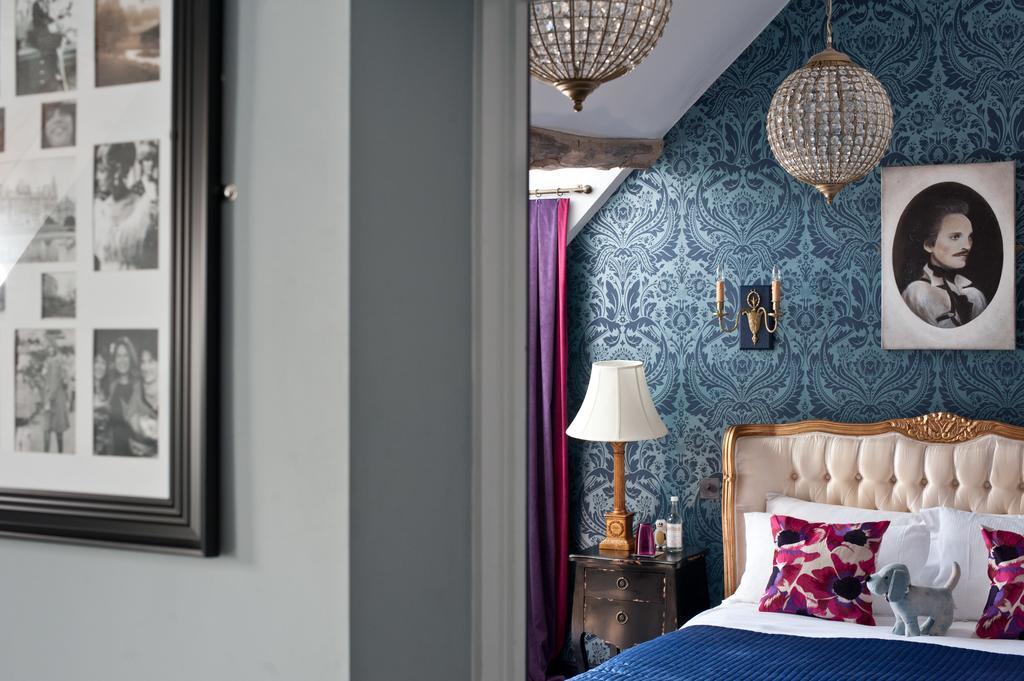 ストラットフォード＝アポン＝エイボン The Bell, Alderminster Bed & Breakfast エクステリア 写真
