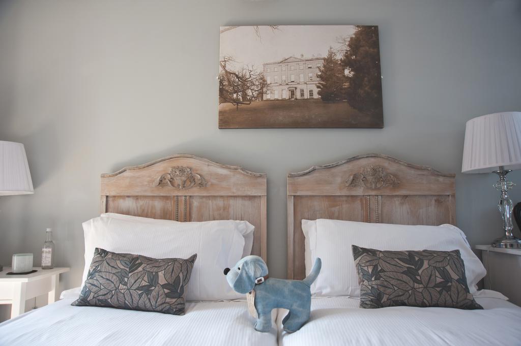 ストラットフォード＝アポン＝エイボン The Bell, Alderminster Bed & Breakfast エクステリア 写真
