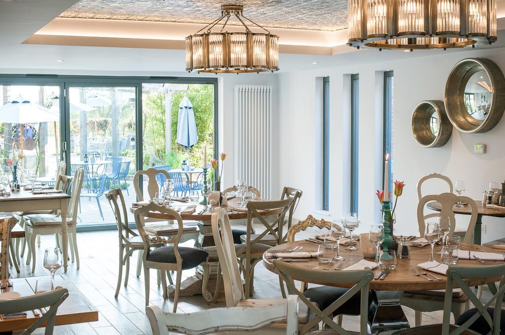 ストラットフォード＝アポン＝エイボン The Bell, Alderminster Bed & Breakfast エクステリア 写真