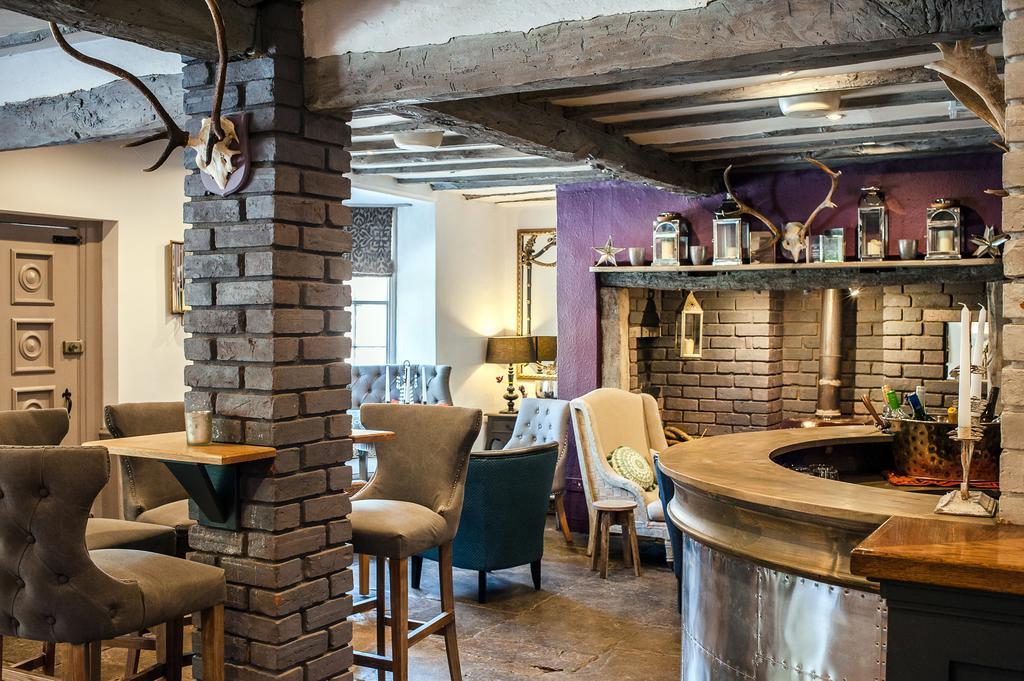 ストラットフォード＝アポン＝エイボン The Bell, Alderminster Bed & Breakfast エクステリア 写真