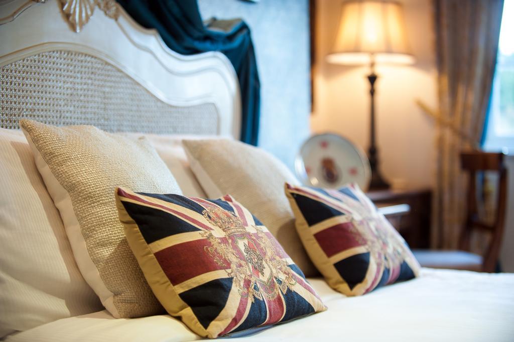 ストラットフォード＝アポン＝エイボン The Bell, Alderminster Bed & Breakfast エクステリア 写真
