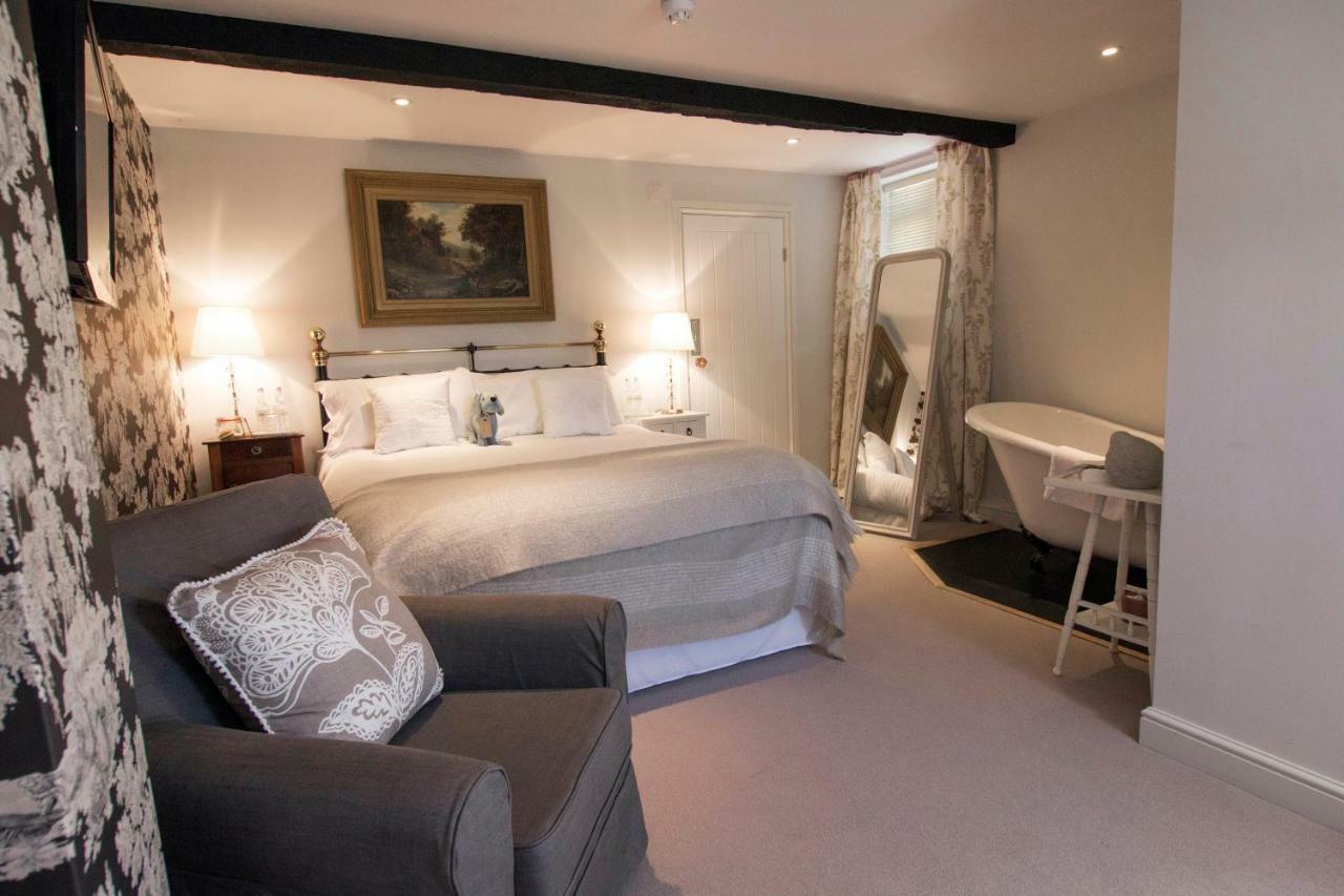 ストラットフォード＝アポン＝エイボン The Bell, Alderminster Bed & Breakfast エクステリア 写真