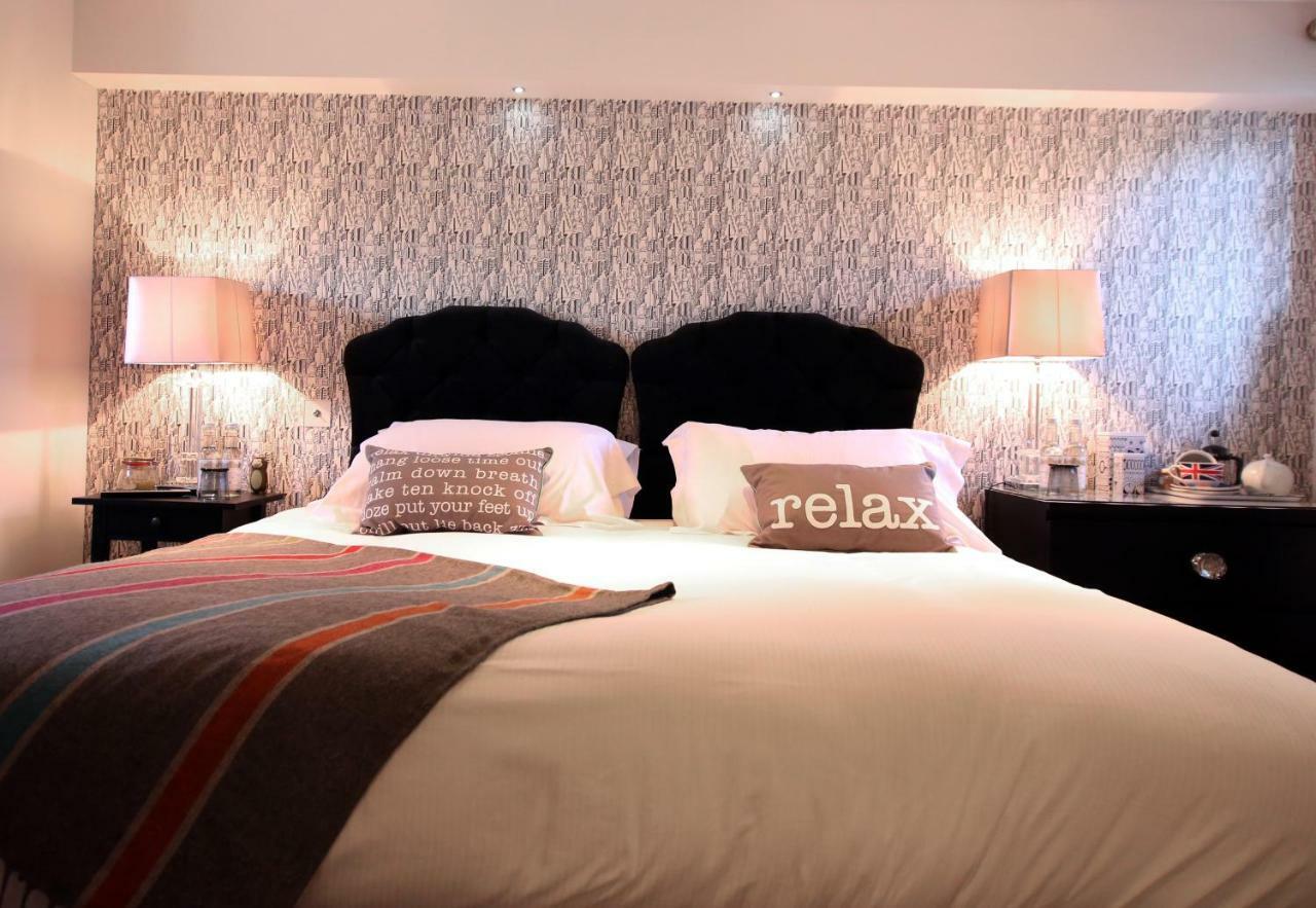 ストラットフォード＝アポン＝エイボン The Bell, Alderminster Bed & Breakfast エクステリア 写真