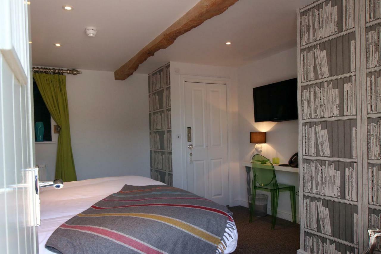 ストラットフォード＝アポン＝エイボン The Bell, Alderminster Bed & Breakfast エクステリア 写真