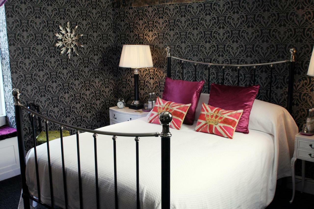 ストラットフォード＝アポン＝エイボン The Bell, Alderminster Bed & Breakfast エクステリア 写真